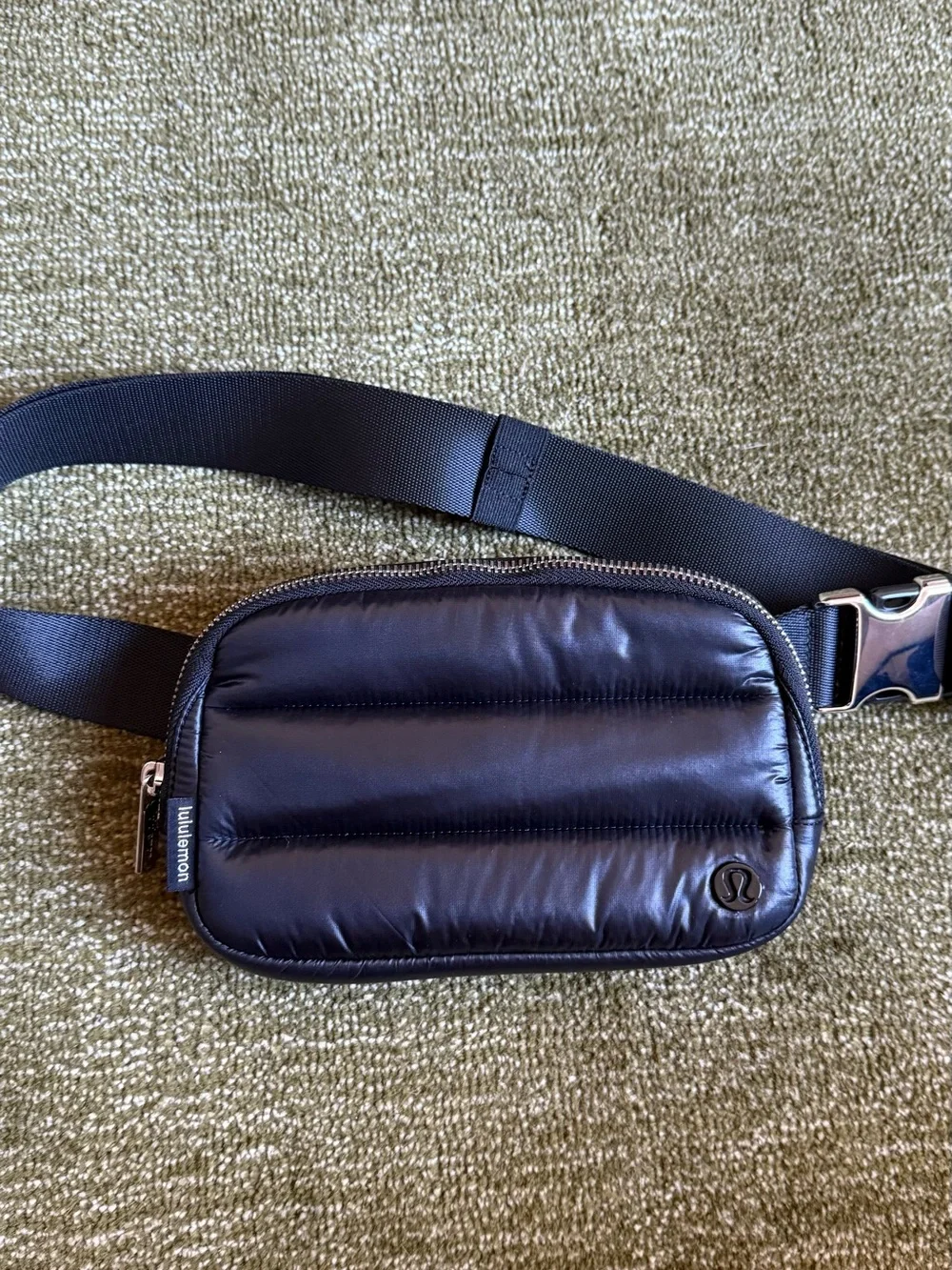 lululemon athletica Black Puff Quilted Belt Bag